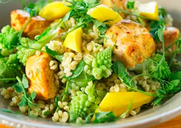 Ljummen laxsallad med garam masala