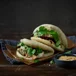 Steamed bao buns med chilistekt svamp