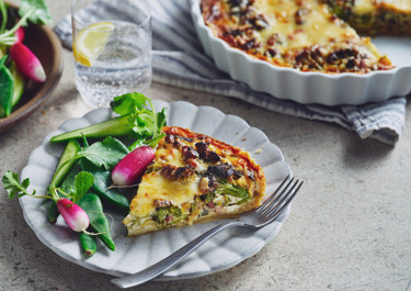 Paj med broccoli och bacon