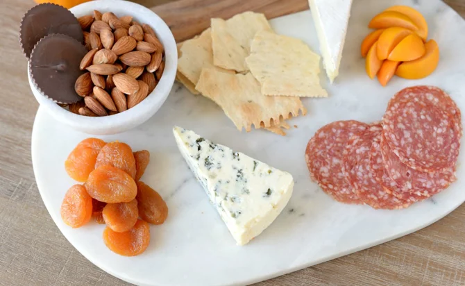 5-minute cheese board