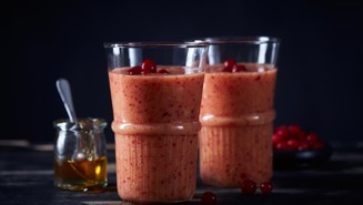 Puolukka-appelsiinismoothie