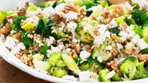 Ljummen broccolisallad med ost