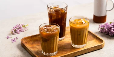 Viileän raikas, pehmeän aromikas ja juuri sopivan piristävä – kesän mutkattomin jääkahvi on tässä.