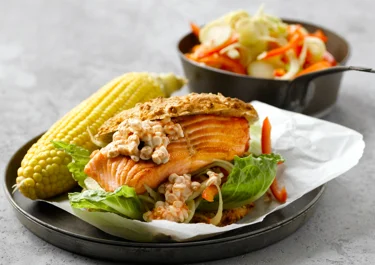 Laksesandwich og marineret fennikel