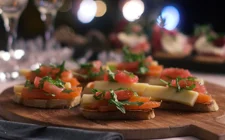 crostini au saumon avec havarti âgé