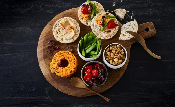 Rice cracker snack with Castello® Chili & Ginger Cream Cheese