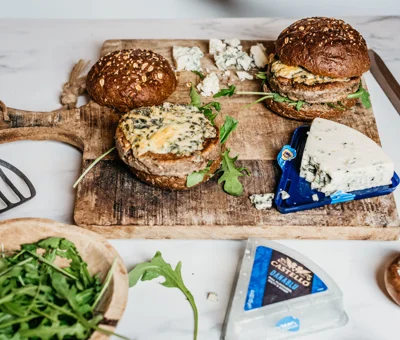Paddenstoelenburger met blauwe kaas van Chickslovefood