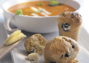 Muffins med oliv och vitost