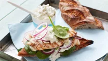 Grillad kycklingburgare med ädelost