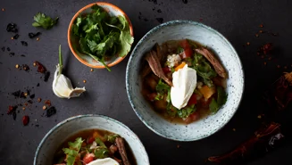 Lammbog med pico de gallo och crème fraiche