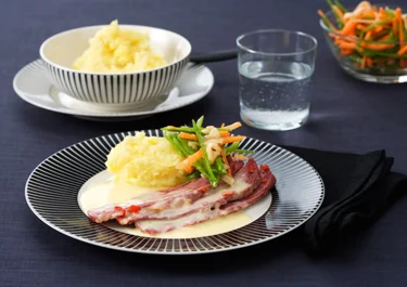 Rimmad oxbringa med asiatiska smaker