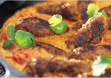 Köttfärsrullar i het sås