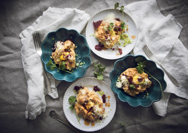 Egg clouds med cheddar och bresaola