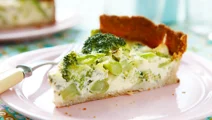 Broccolipaj med ädelost