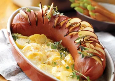 Äppelbakad falukorv med potatisgratäng