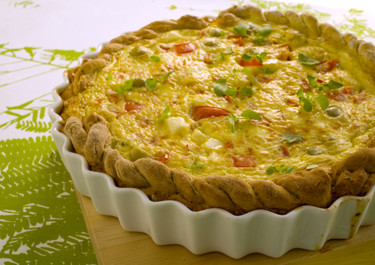 Tomaatti-juusto-oliivipiirakka