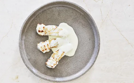 Beurre Blanc grillatusta voista