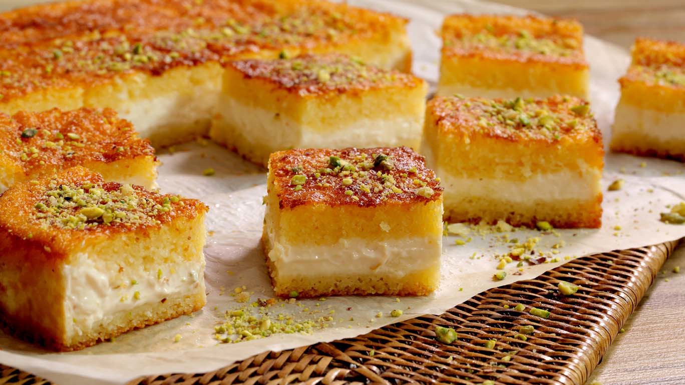 SEMOLINA CAKE WITH CREAM (BASBOUSA)