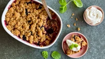 Apple and blackberry crumble