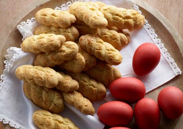Πασχαλινά κουλουράκια