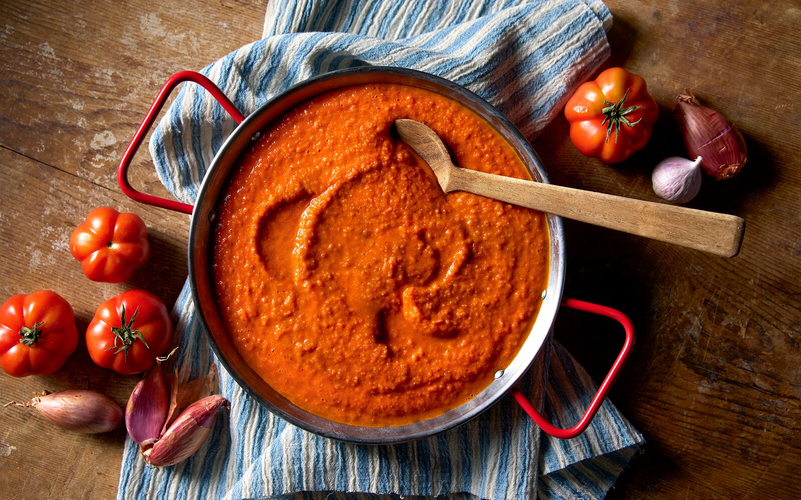 Extra fyllig tomatsås