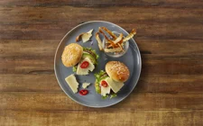 Sliders med oksekød, cheddar og avocado