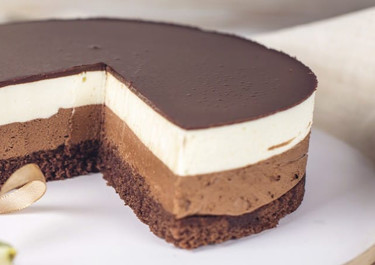 Tarta tres chocolates