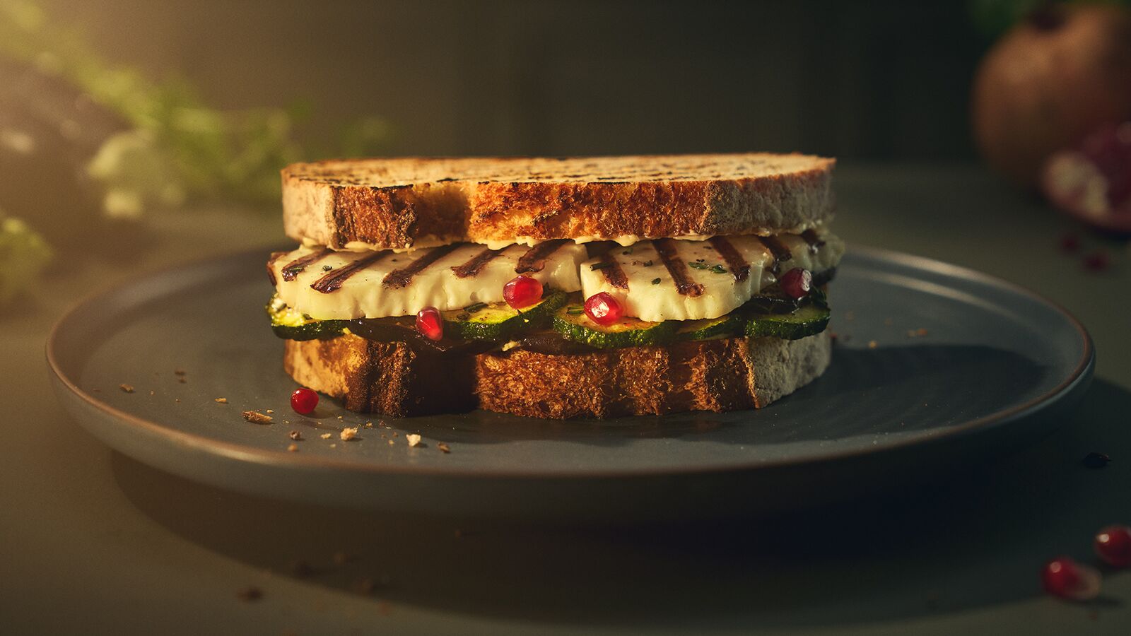 Grilled halloumi sandwich | Lurpak®