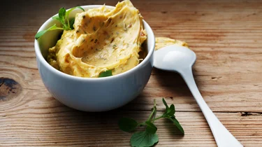 Kryddsmör med oregano och citron