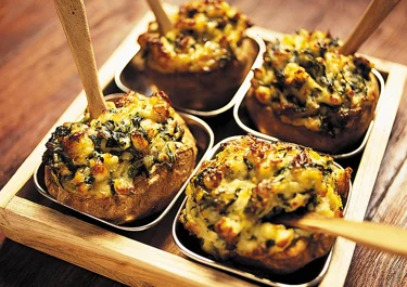 Bakad potatis med ädelost