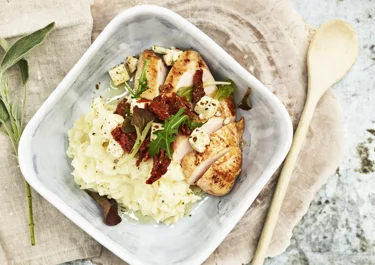 Grekisk kycklingfilé med örtpotatismos