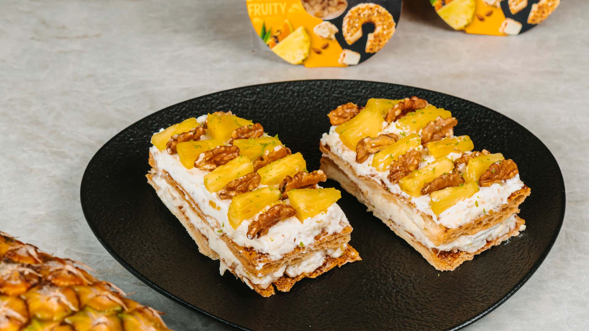 Milhojas de piña y nueces con Castello Piña & Almendras, por Mario Sandoval