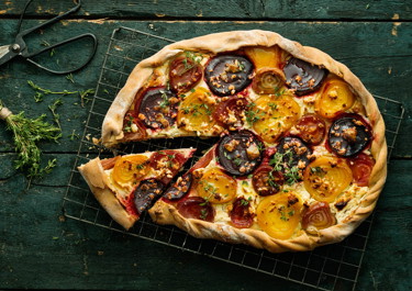 Galette med farverige beder