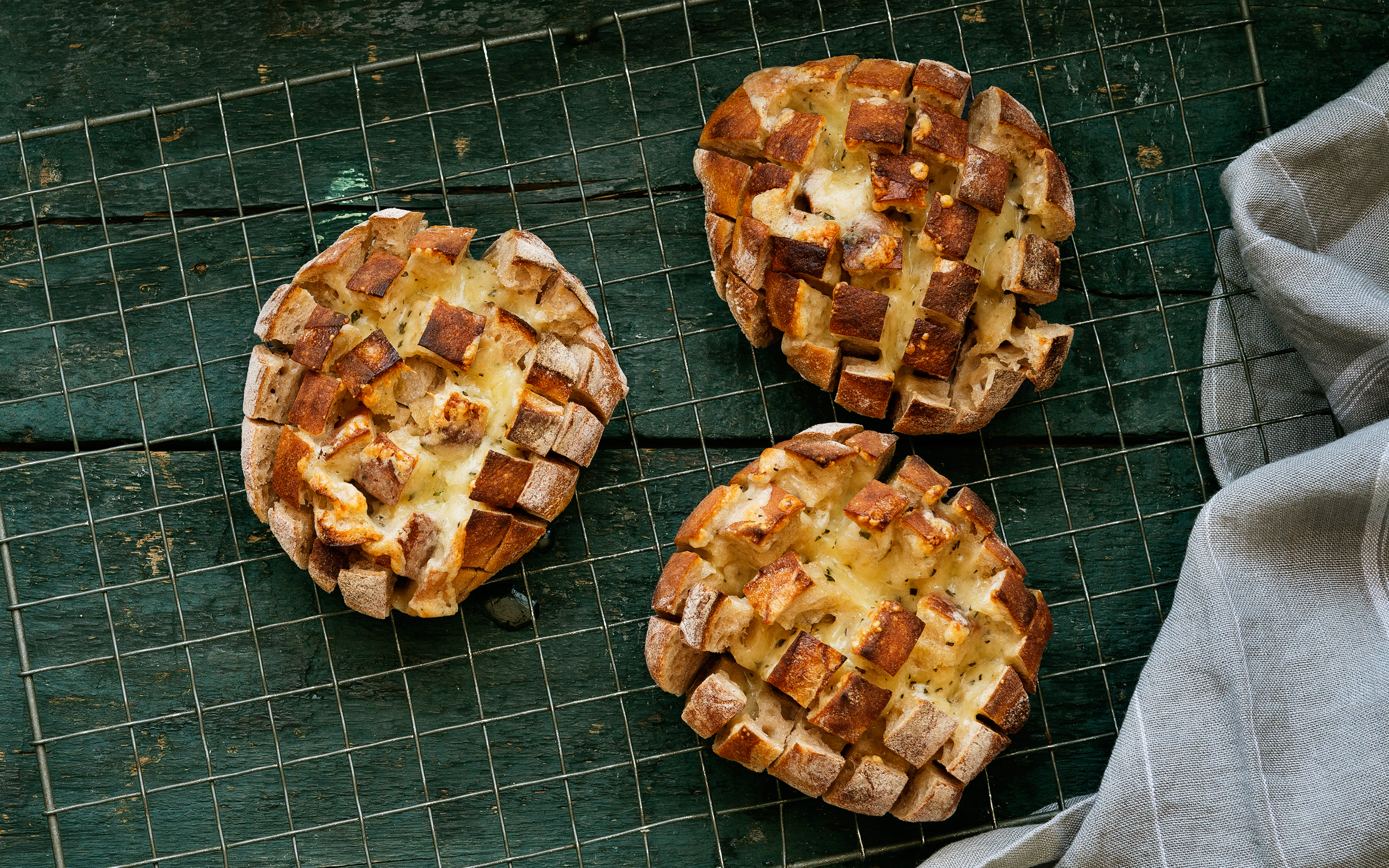 Gefülltes Brot mit Käse und Butter | Arla - Rezept Gefülltes Brot mit Käse und Butter | Arla - Rezept