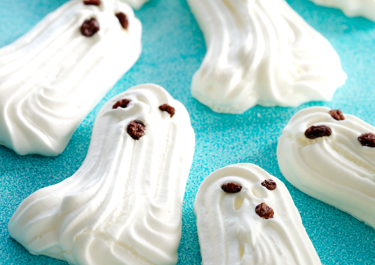 Meringue ghosts