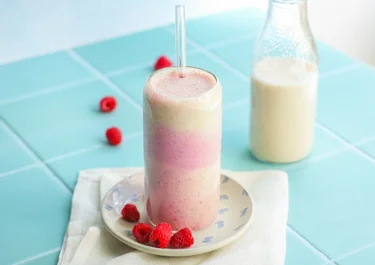Vanille-Proteinshake mit Hüttenkäse