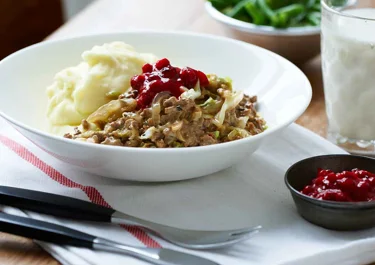 White cabbage with minced meat