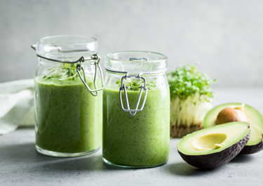 Spinach smoothie with fruit