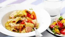 Italiensk pastapanna med salsiccia