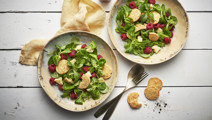 Hindbærsalat med ostespecier