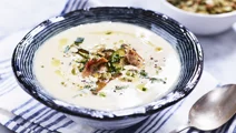 Potatis- och purjolökssoppa med kyckling