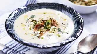 Potatis- och purjolökssoppa med kyckling