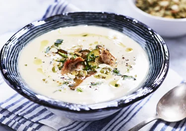 Potatis- och purjolökssoppa med kyckling