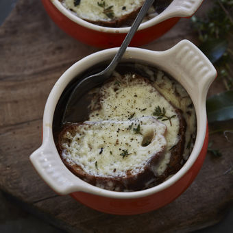 Fransk löksoppa med cheddar