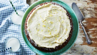 Zucchinikaka med ingefärsfrosting