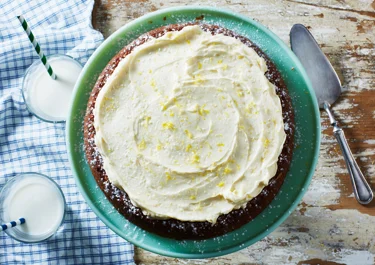 Zucchinikaka med ingefärsfrosting