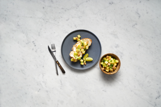 Tropischer Toast mit Ananas-Frischkäse