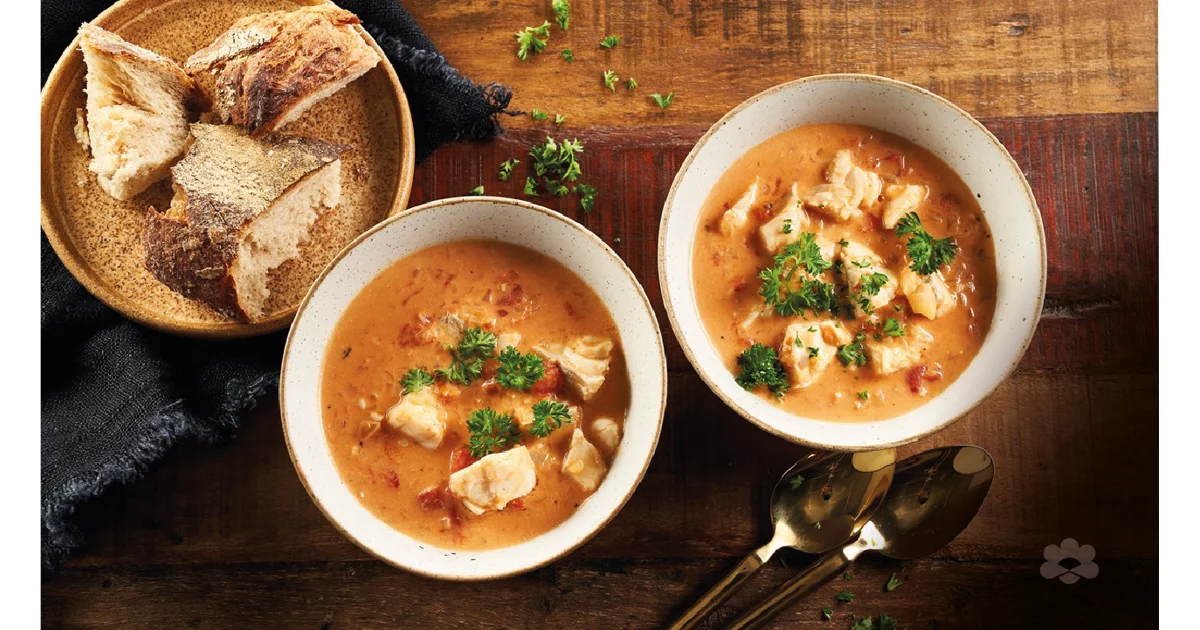 شوربة السمك بالطماطم