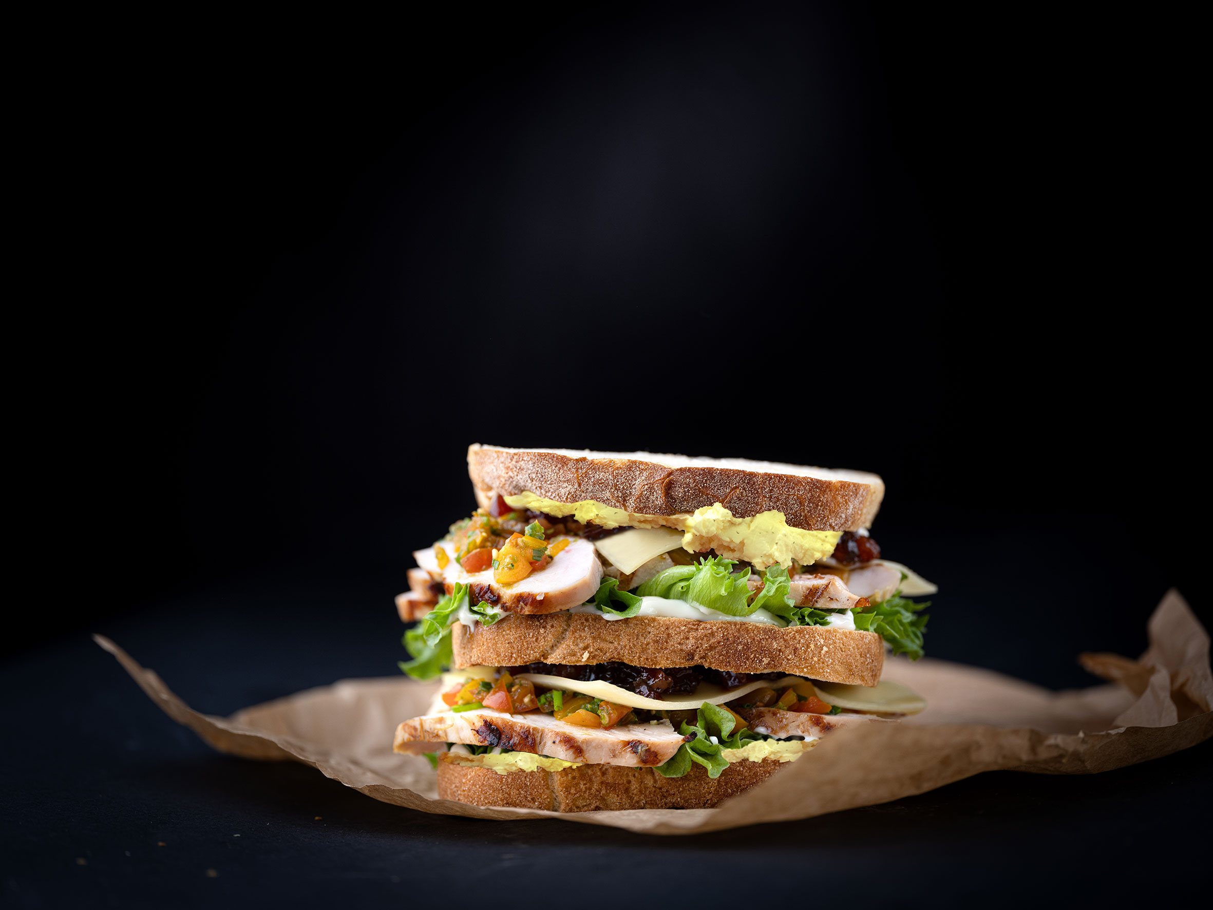 Club-Sandwich mit Havarti