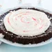 Glutenfri kladdkaka med mandelmjöl och polkagris